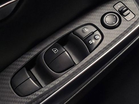 Used 2021 Nissan Sentra SR w/ SR Premium Package FWD image 27