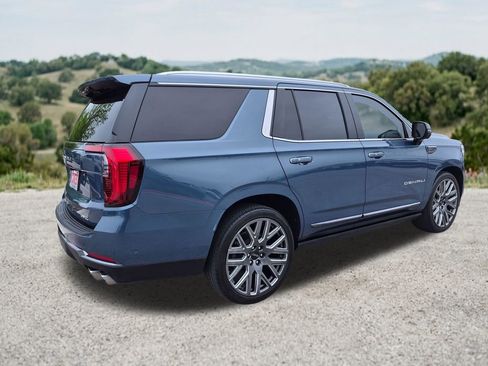 Certified 2025 GMC Yukon Denali Ultimate AWD/4WD image 10
