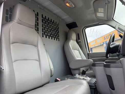 Used 2014 Ford E-150 and Econoline 150 w/ Commercial Cargo Van Package image 17