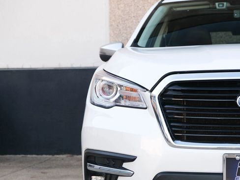 Used 2022 Subaru Ascent Touring image 3
