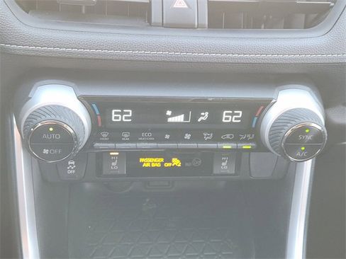 Used 2019 Toyota RAV4 XLE image 14