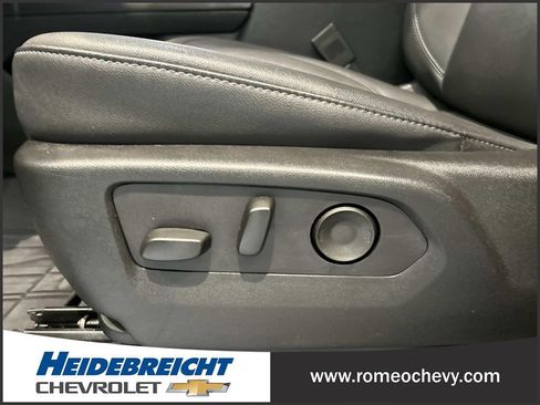 Used 2024 Chevrolet Tahoe LT w/ Luxury Package AWD/4WD image 14