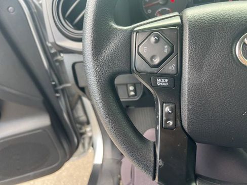 Used 2022 Toyota Tacoma SR5 image 15