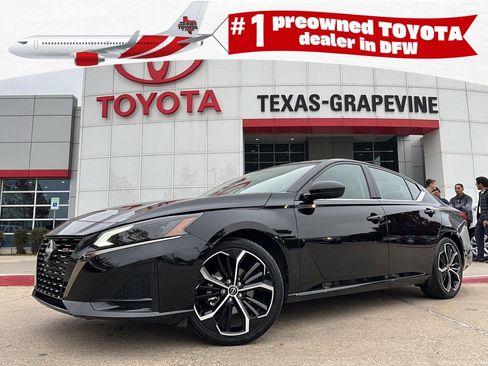 Used 2025 Nissan Altima 2.5 SR image 1