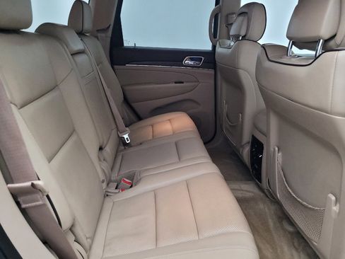 Used 2016 Jeep Grand Cherokee Overland w/ Trailer Tow Group IV image 19