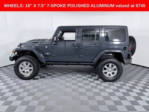 Used 2016 Jeep Wrangler Unlimited Sahara w/ Connectivity Group image 7