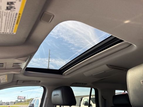 Used 2018 GMC Yukon Denali w/ Denali Ultimate Package image 41