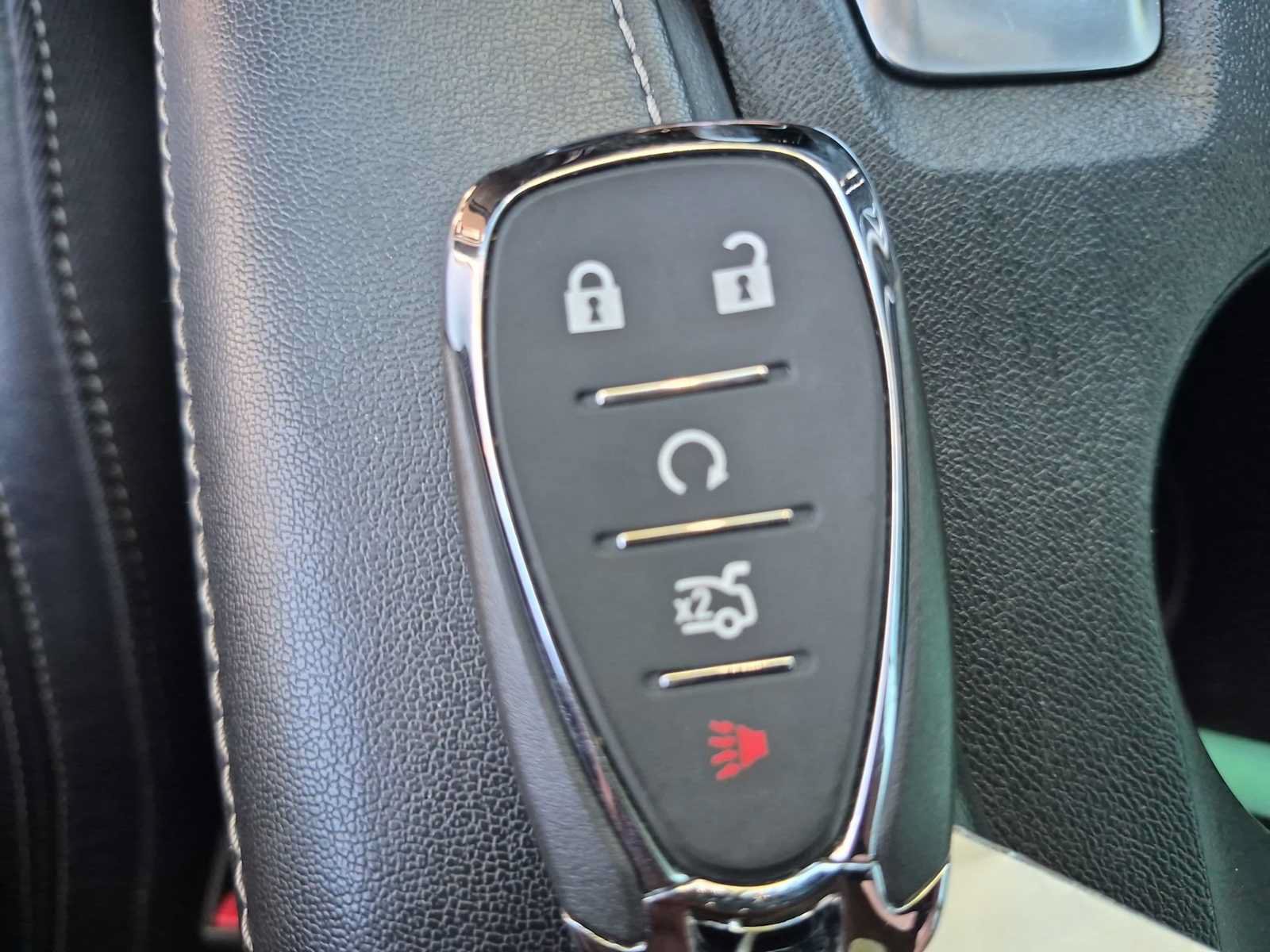 Used 2019 Chevrolet Camaro SS RWD image 32