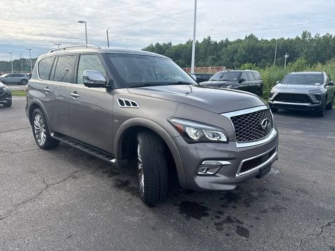 Used 2016 INFINITI QX80 4WD w/ Deluxe Technology Package image 7