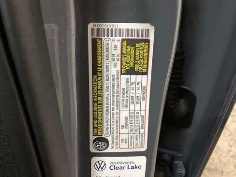 Used 2025 Volkswagen ID.4 Pro RWD image 86