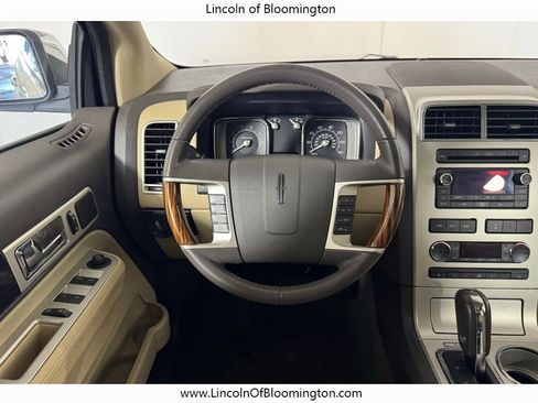 Used 2010 Lincoln MKX AWD image 14