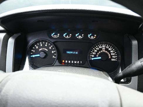 Used 2013 Ford F150 XL w/ Mid Equipment Group AWD/4WD image 16