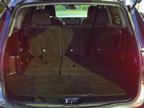 Used 2019 Toyota Highlander LE FWD image 18