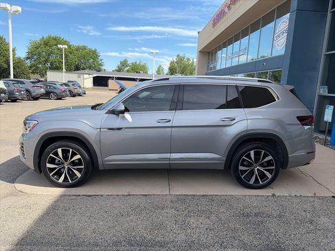 Certified 2024 Volkswagen Atlas SEL Premium R-Line AWD/4WD image 5