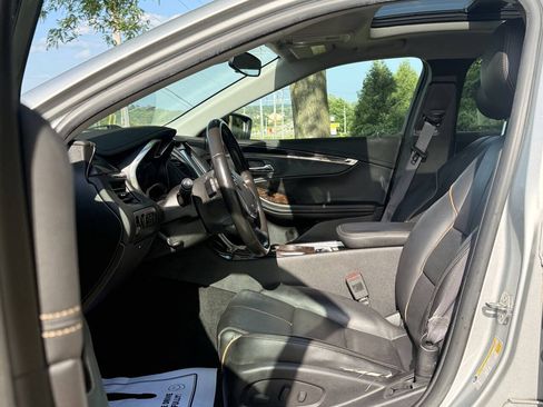 Used 2014 Chevrolet Impala LTZ FWD image 11