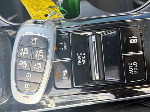 Used 2023 Hyundai Sonata Limited image 31