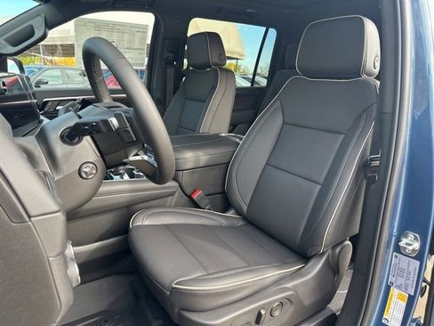 New 2026 Chevrolet Suburban Premier w/ Sun And Tow Package image 9