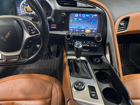 Used 2016 Chevrolet Corvette Z06 w/ 3LZ Preferred Equipment Group image 11