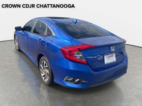 Used 2018 Honda Civic EX image 3