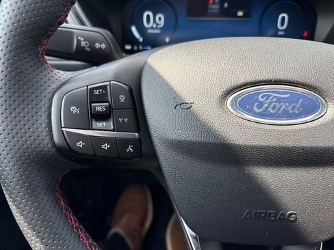 Used 2024 Ford Escape ST-Line Select AWD/4WD image 28