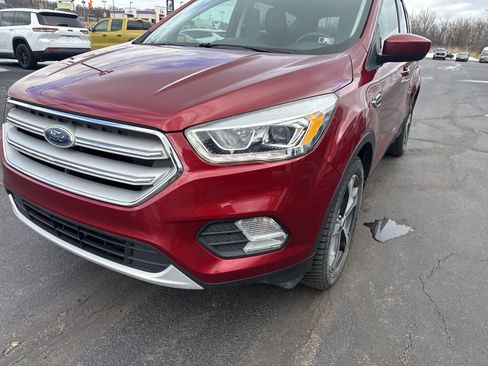 Used 2018 Ford Escape SEL image 10