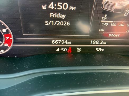 Used 2019 Audi SQ5 Premium Plus w/ Premium Plus Package AWD/4WD image 9