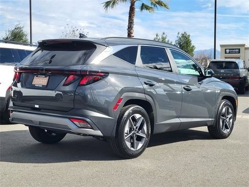 New 2026 Hyundai Tucson SEL image 2