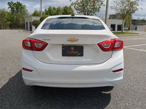Used 2019 Chevrolet Cruze LS image 5