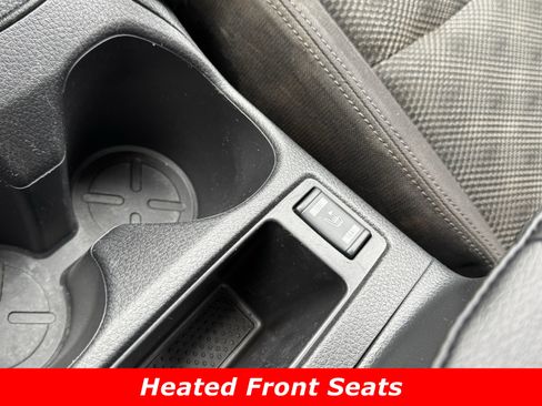 Used 2018 Nissan Rogue Sport SV w/ SV All-Weather Package image 11