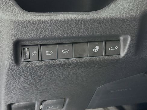 Used 2021 Toyota RAV4 XLE Premium AWD/4WD image 10