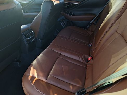 Used 2022 Subaru Outback Touring w/ Popular Package #2 image 13