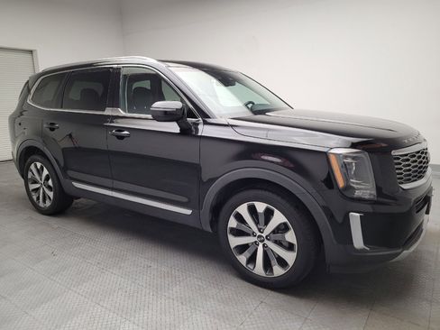 Used 2020 Kia Telluride EX w/ EX Premium Package image 11