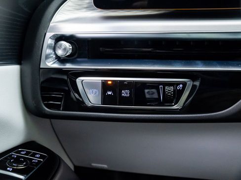 New 2026 Cadillac Lyriq Sport image 19