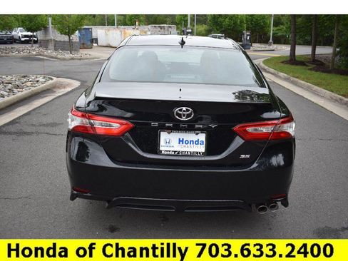 Used 2023 Toyota Camry SE FWD image 6