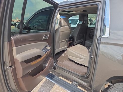 Used 2019 GMC Yukon XL Denali w/ Denali Ultimate Package AWD/4WD image 33