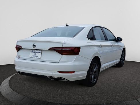 Used 2019 Volkswagen Jetta R-Line FWD image 4