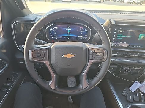 Used 2025 Chevrolet Silverado 3500 High Country w/ High Country Premium Package image 18