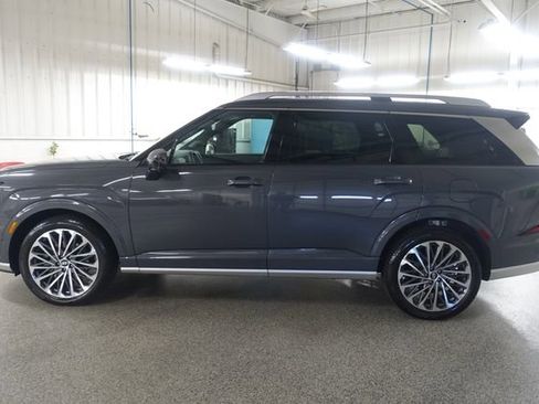 Used 2026 Hyundai Palisade Calligraphy AWD/4WD image 4