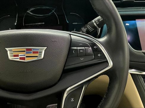 Used 2017 Cadillac XT5 Luxury w/ Driver Awareness Package FWD image 21