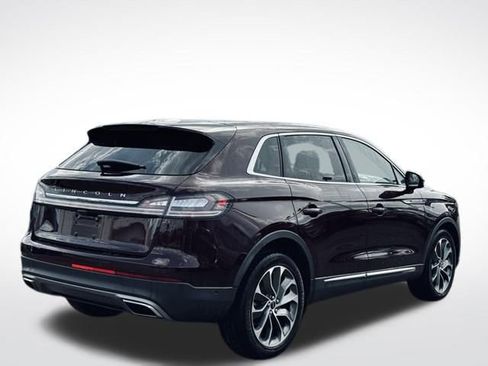 Used 2022 Lincoln Nautilus Reserve image 6