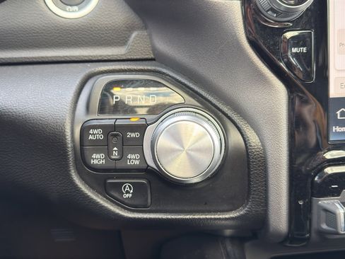Used 2023 RAM 1500 Laramie AWD/4WD image 22