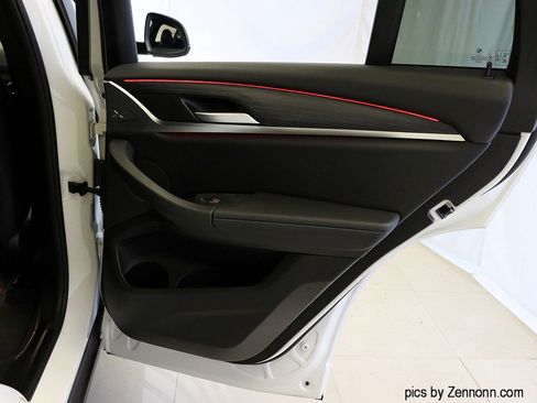 Certified 2024 BMW X4 xDrive30i image 33