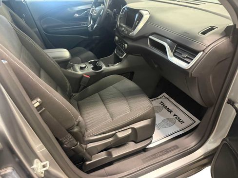 Used 2024 GMC Terrain SLE FWD image 27