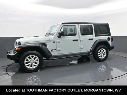 Used 2023 Jeep Wrangler Sport S image 2