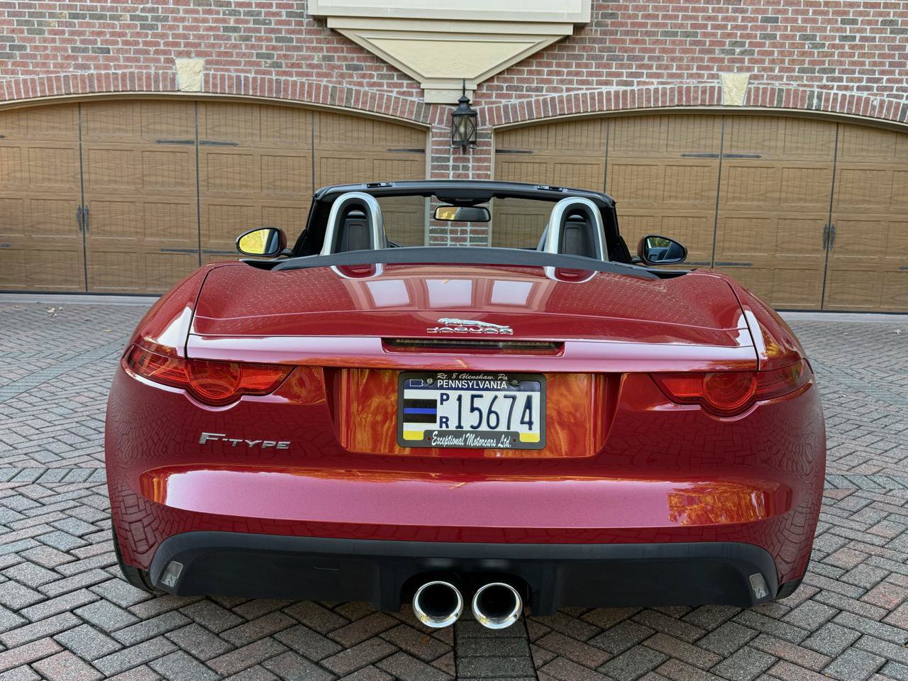 Used 2015 Jaguar F-TYPE Convertible RWD image 8