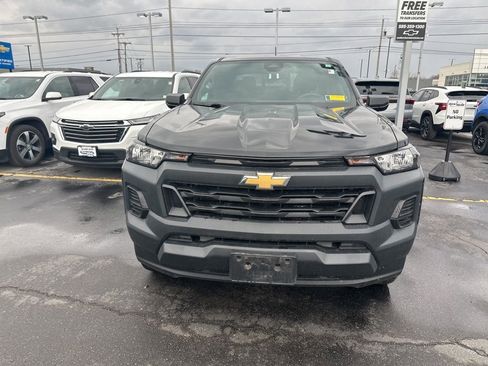 Used 2023 Chevrolet Colorado W/T w/ Advanced Trailering Package AWD/4WD image 41