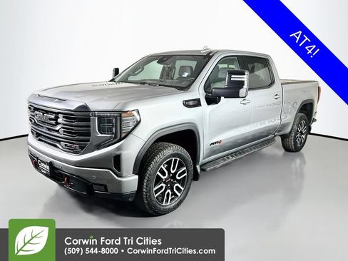 Used 2024 GMC Sierra 1500 AT4 w/ Technology Package AWD/4WD image 5
