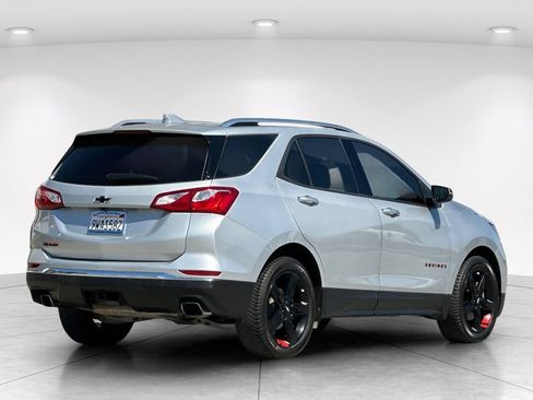 Used 2020 Chevrolet Equinox Premier w/ Premier Redline Edition FWD image 7