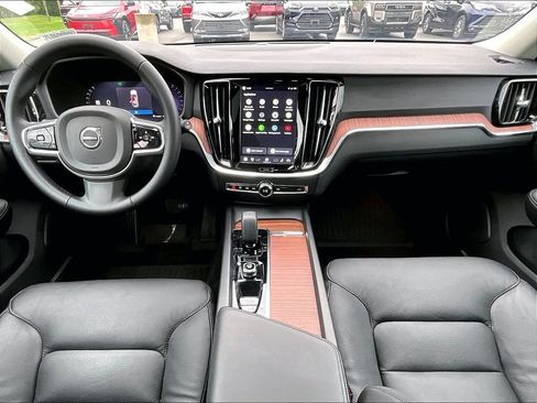 Used 2024 Volvo V60 B5 Cross Country Plus AWD/4WD image 21