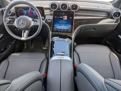 Used 2026 Mercedes-Benz GLC 300 4MATIC image 18